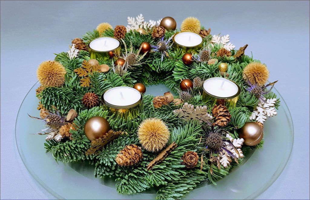 HORTUS-MAGICUS-Kalėdinė-dekoracija.Advento-vainikas..-Cristmas-wreath-decoration